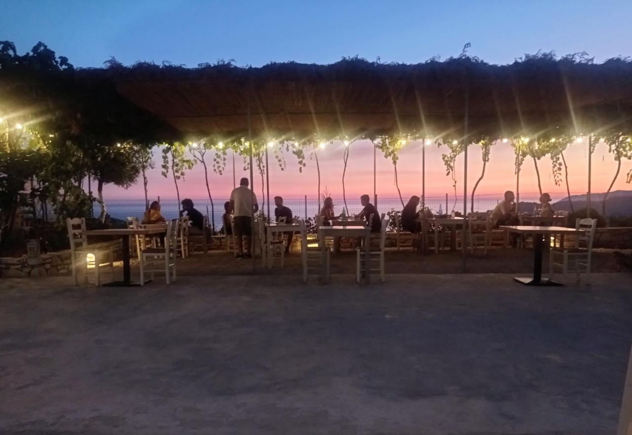 Elea Guesthouse Himare Exterior foto