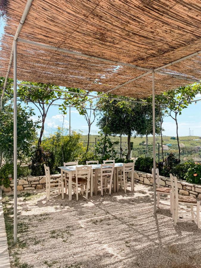 Elea Guesthouse Himare Exterior foto