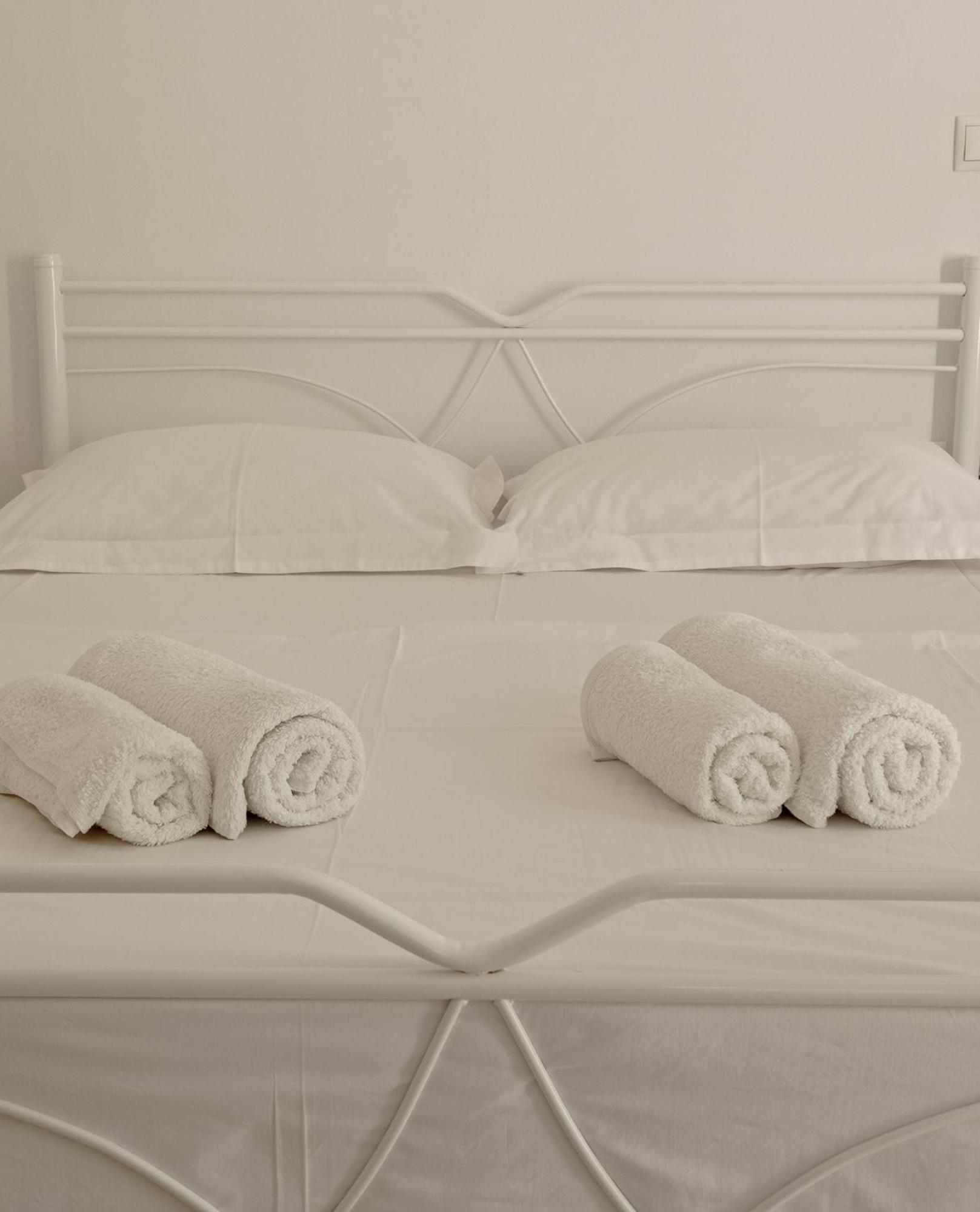 Elea Guesthouse Himare Quarto foto