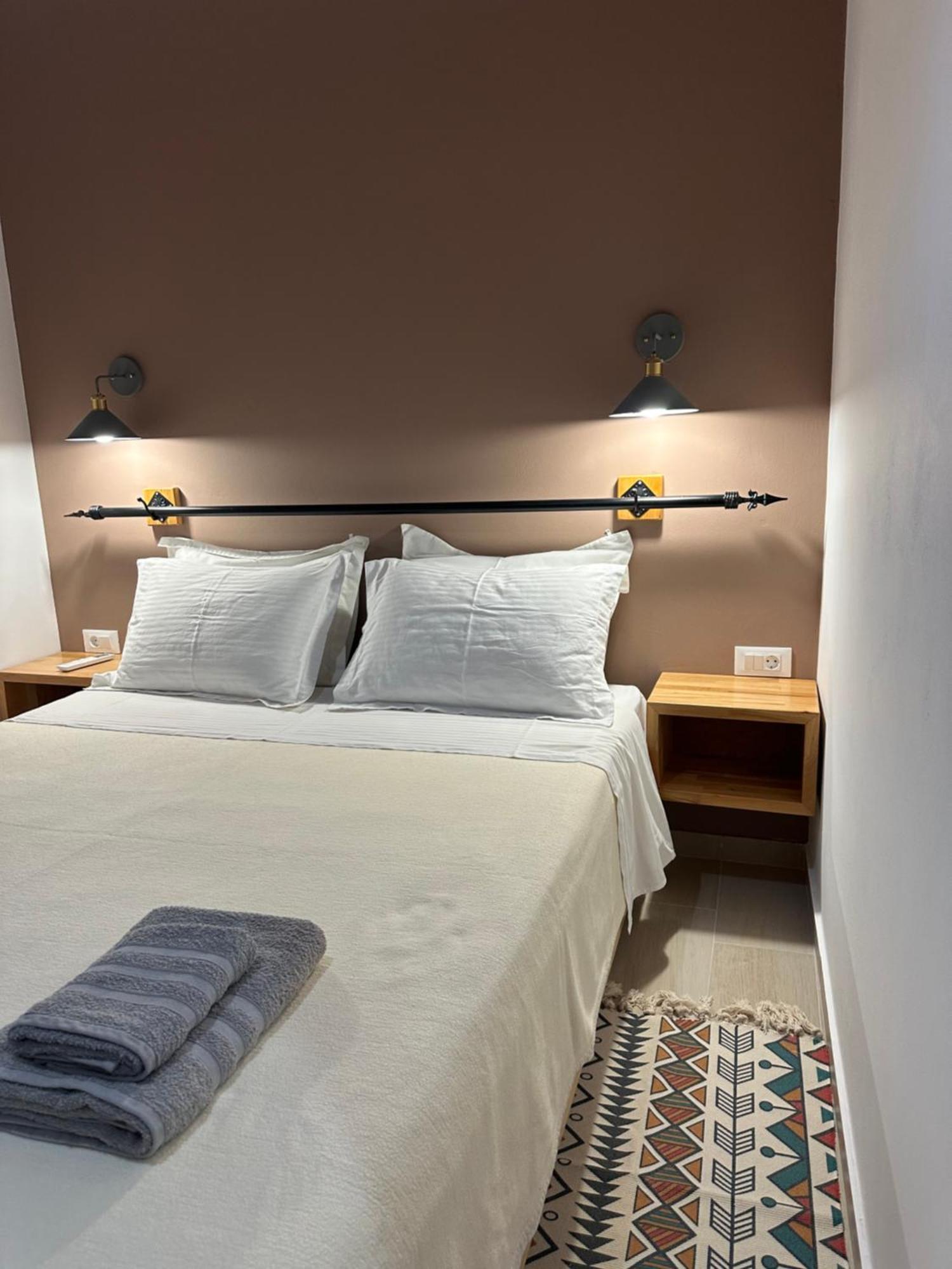Elea Guesthouse Himare Exterior foto