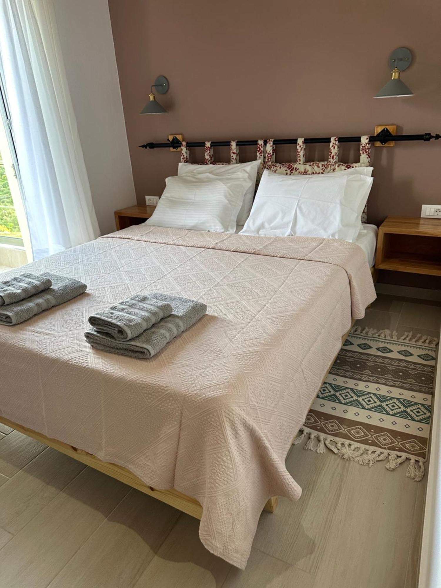 Elea Guesthouse Himare Exterior foto